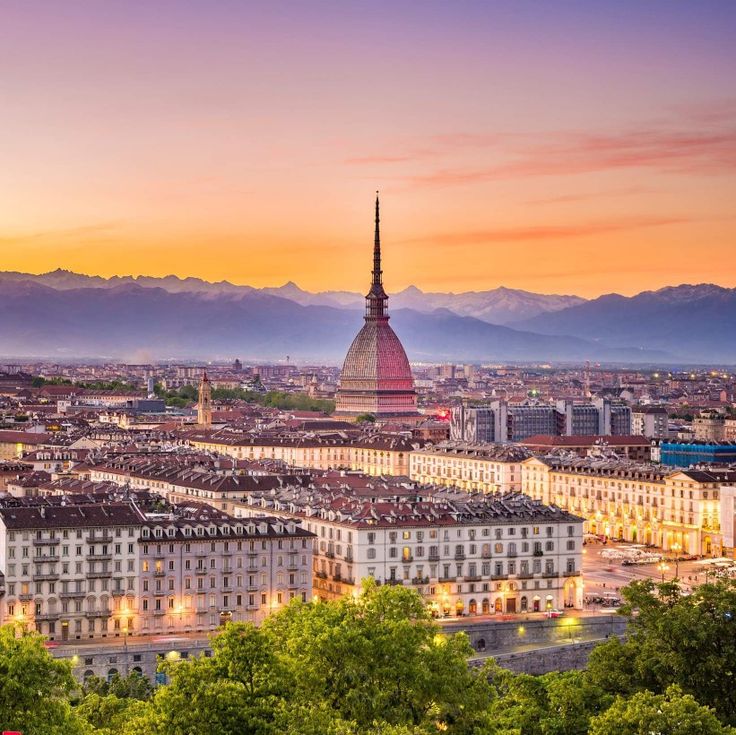 Aiutiamo le attività di Torino a raggiungere
più clienti locali. coverage area